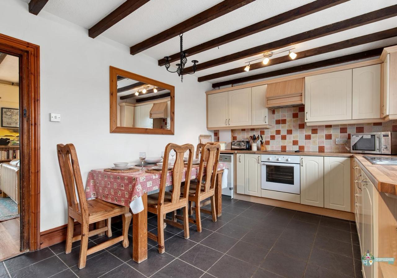 Lambston Cottage - A Pembrokeshire Home Away From Home Pelcomb Exterior photo