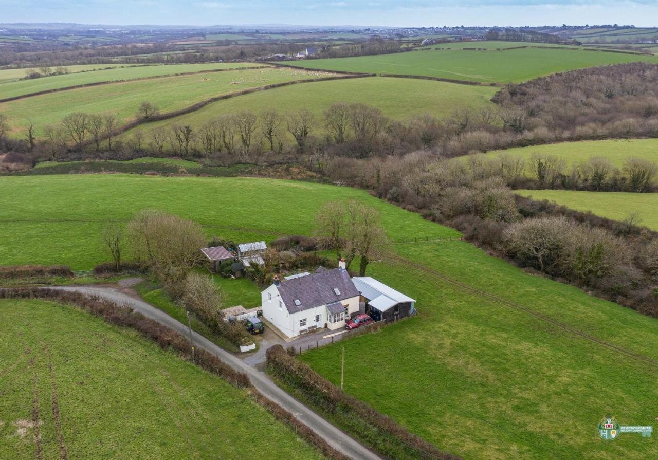 Lambston Cottage - A Pembrokeshire Home Away From Home Pelcomb Exterior photo