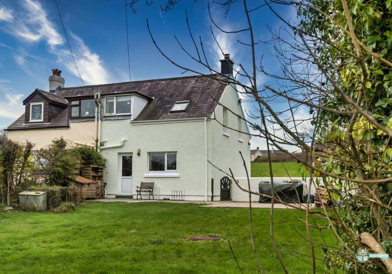 Lambston Cottage - A Pembrokeshire Home Away From Home Pelcomb Exterior photo